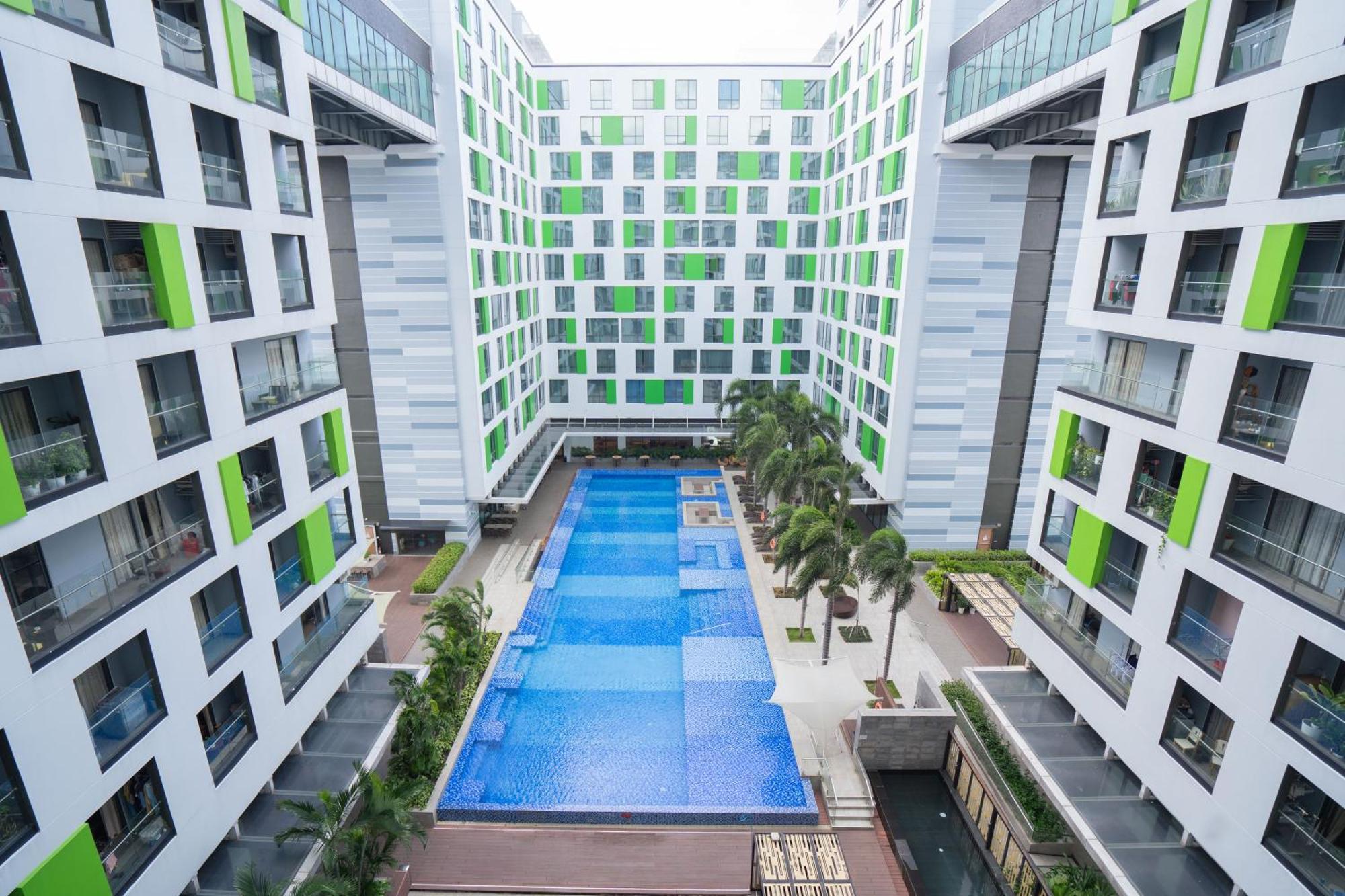One Bedroom At Republic Plaza - Pool & View *