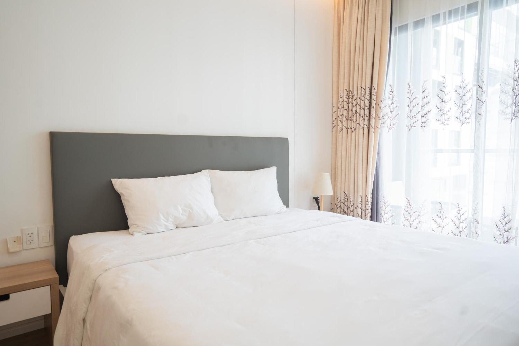 Apartment One Bedroom At Republic Plaza - Pool & View *