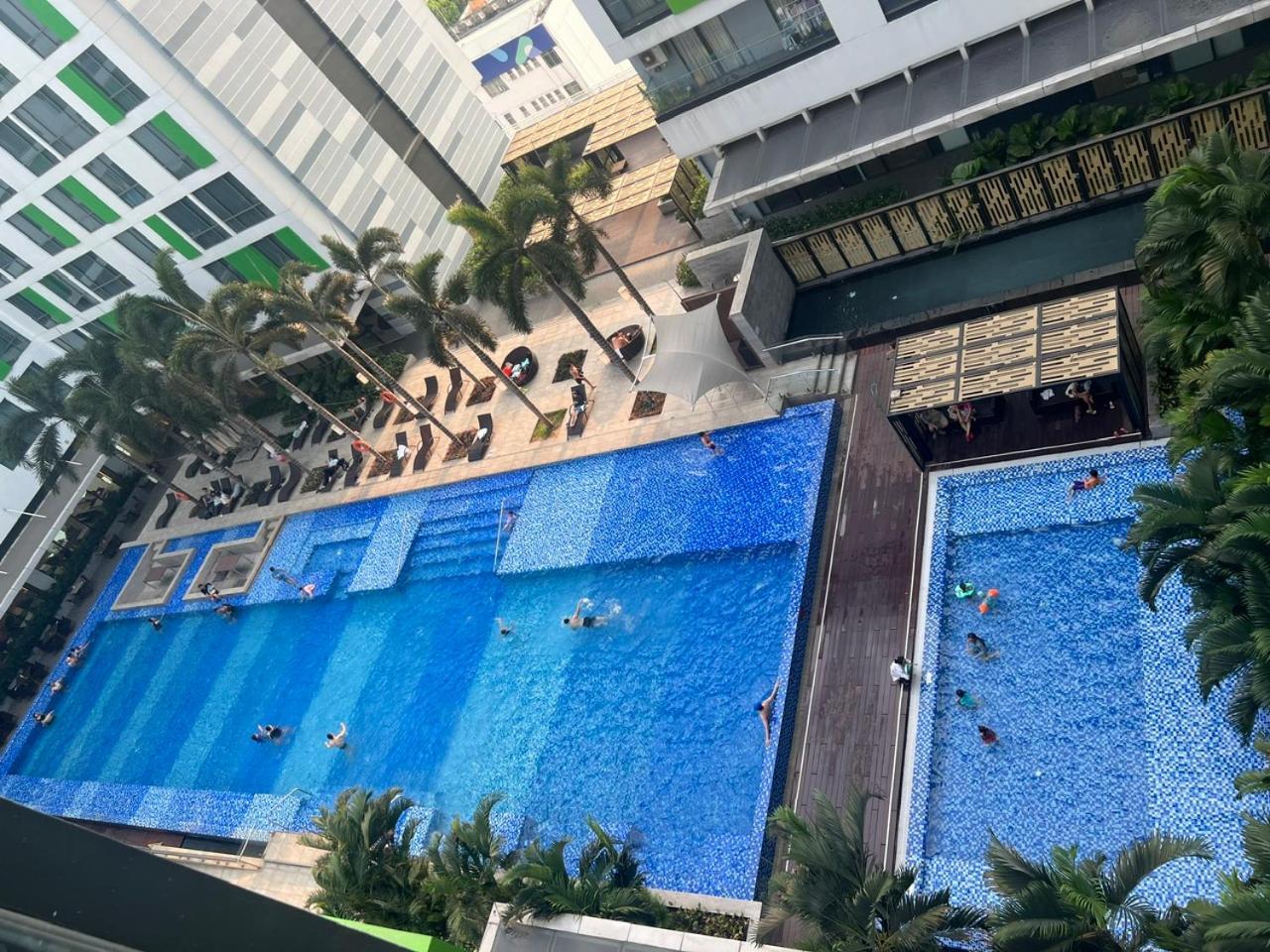 One Bedroom At Republic Plaza - Pool & View * Ho Chi Minh City
