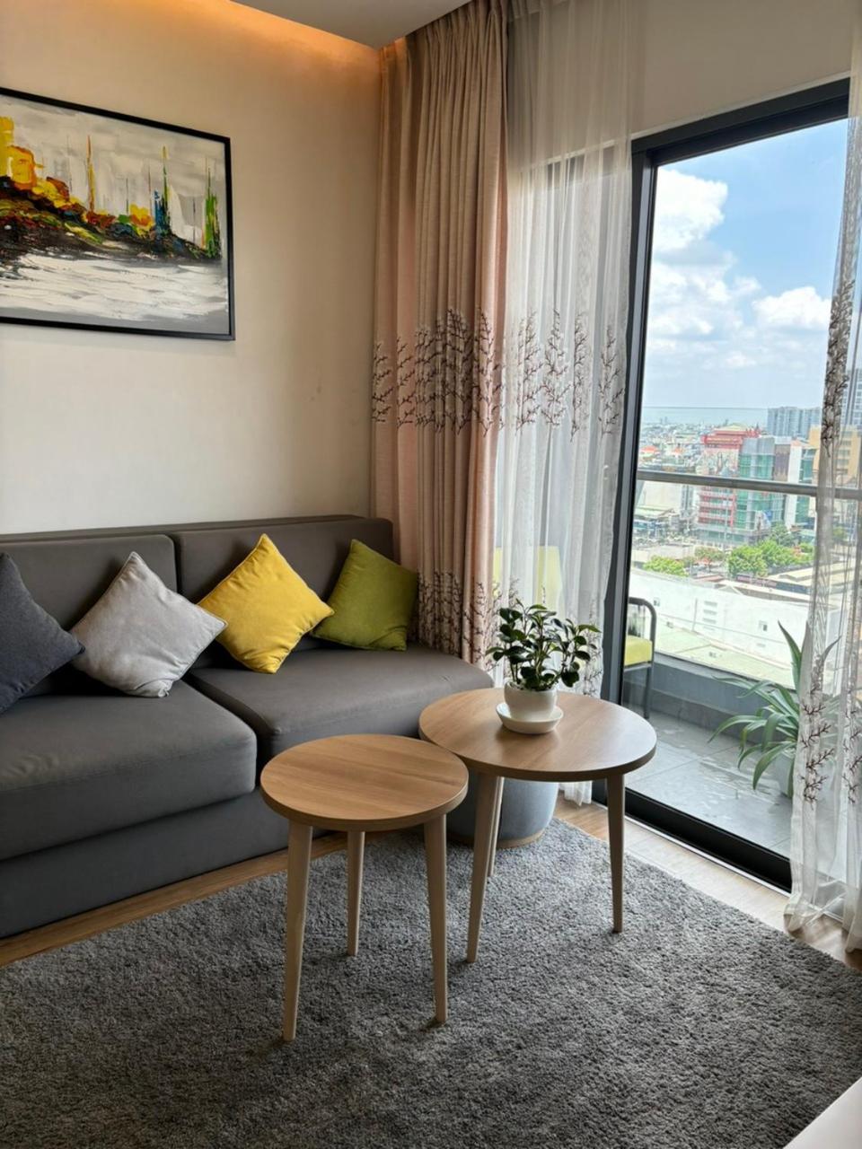 One Bedroom At Republic Plaza - Pool & View