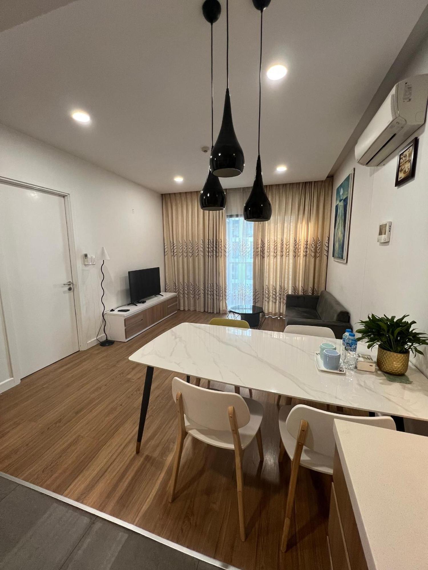 One Bedroom At Republic Plaza - Pool & View * Ho Chi Minh City
